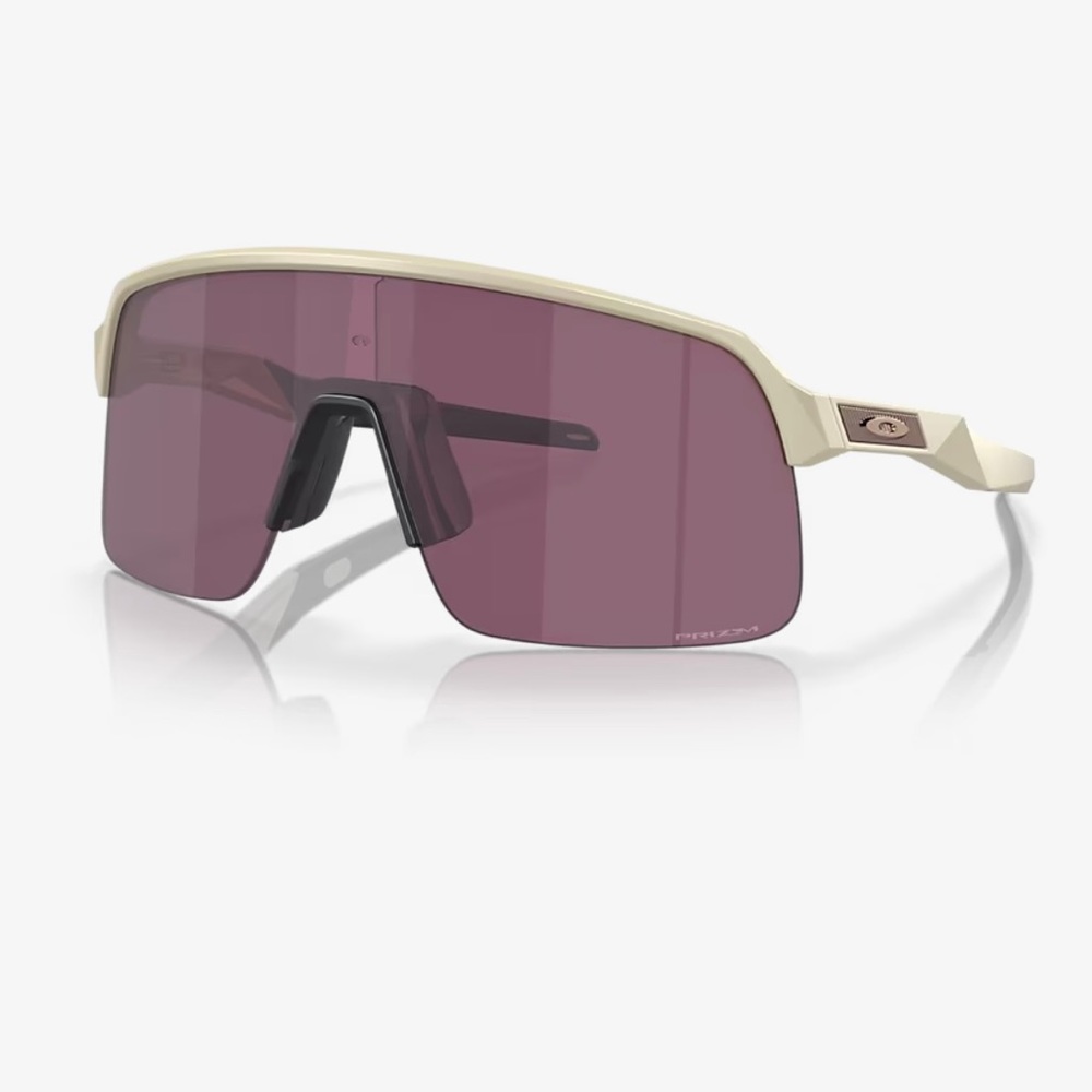 Oakley Sutro Lite